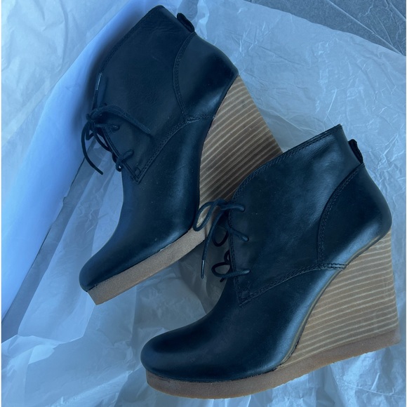 Lucky Brand Leather Boots - Picture 11 of 13